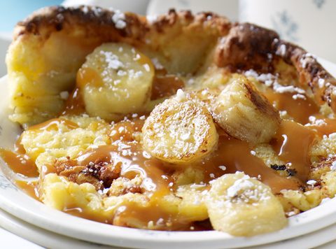 Baked Pancake With Caramel Banana Sauce